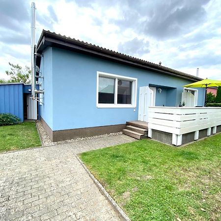 Kapitaens-Bungalow Am See Goehren-Lebbin Ngoại thất bức ảnh