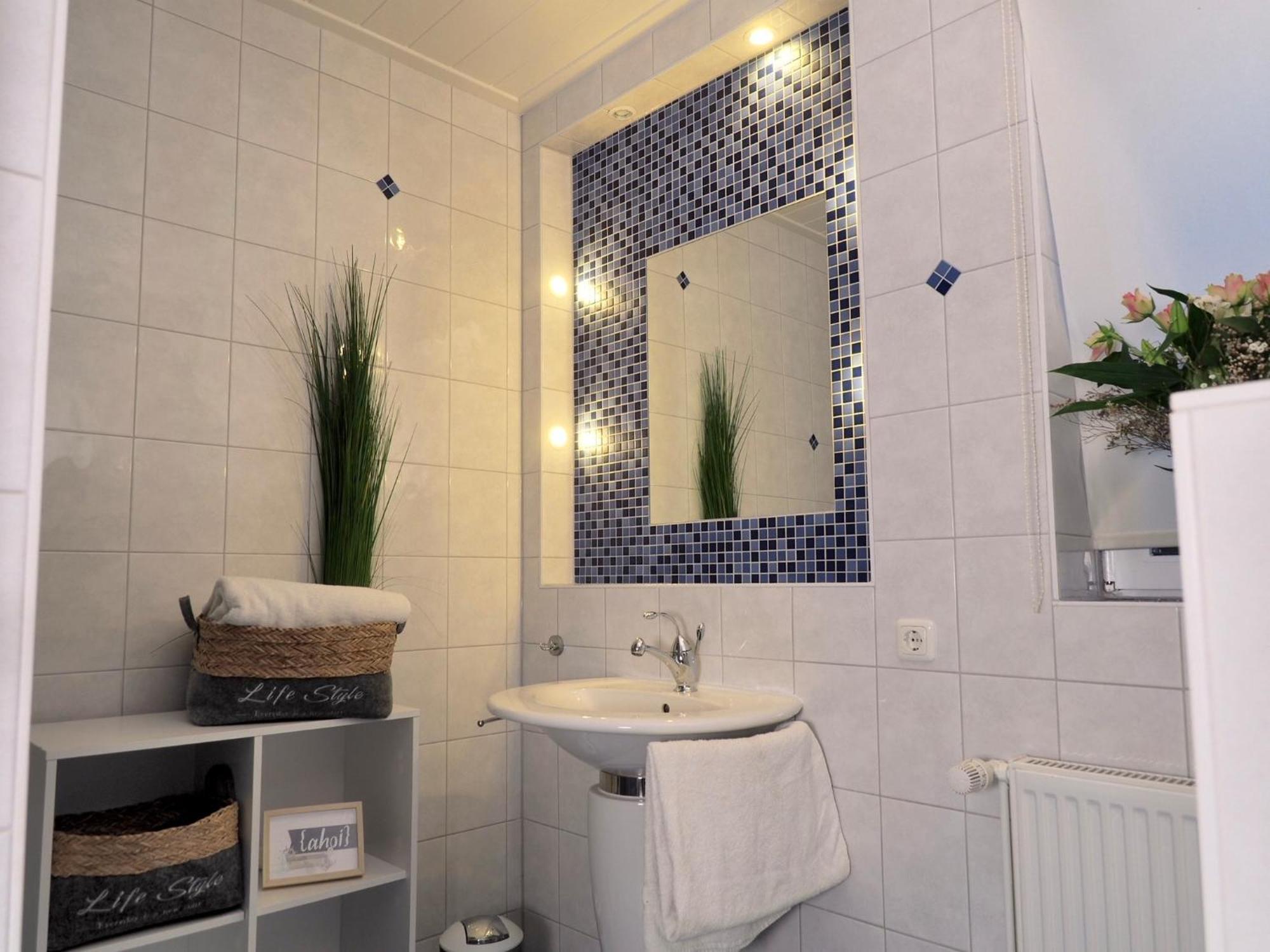 Kapitaens-Bungalow Am See Goehren-Lebbin Ngoại thất bức ảnh