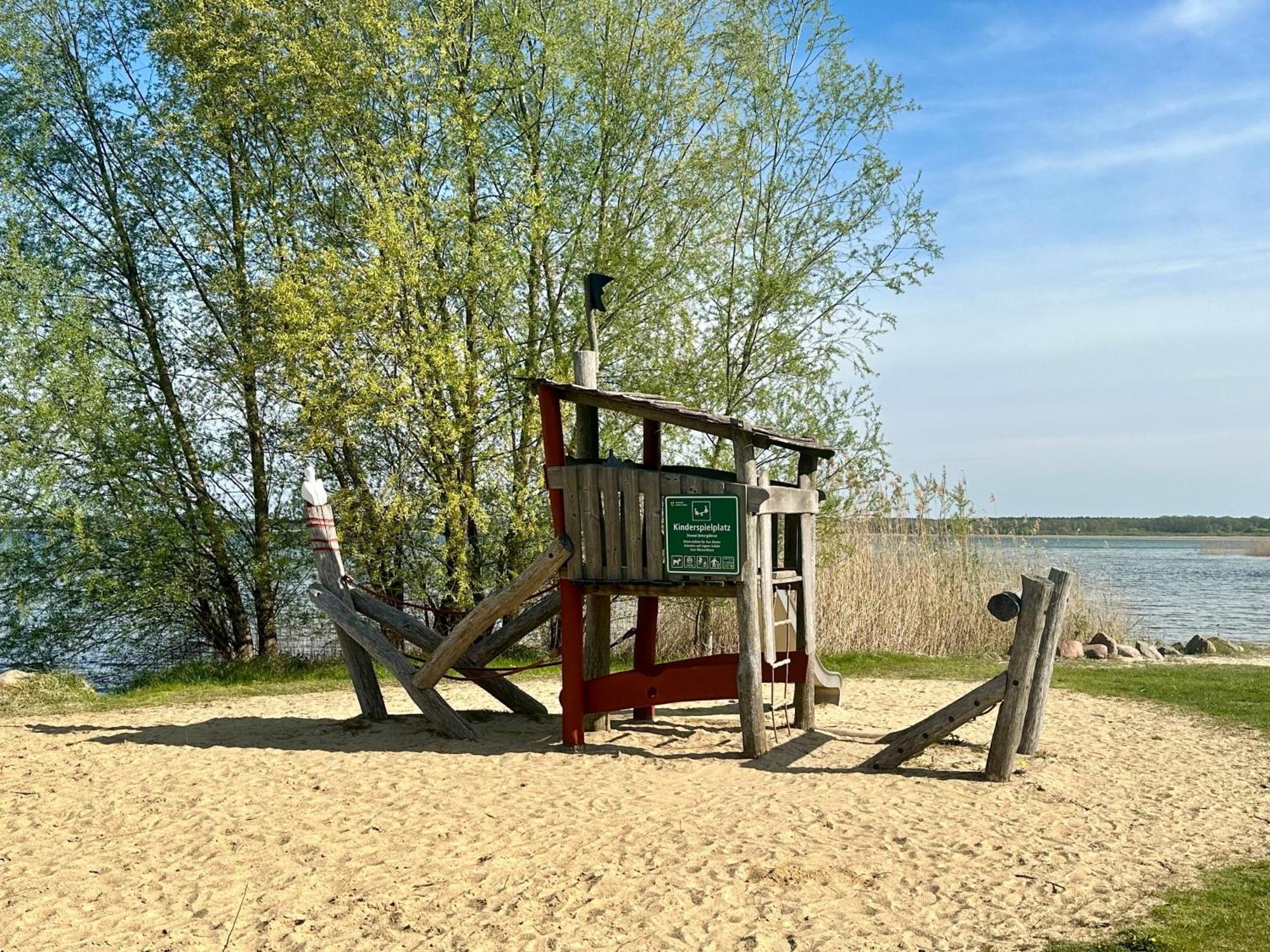 Kapitaens-Bungalow Am See Goehren-Lebbin Ngoại thất bức ảnh